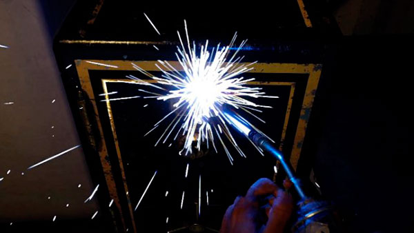 Far Cry 5 - как открывать сейфы и двери без ключа?